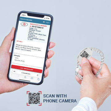 QR Code Figaro Classic Medical ID Bracelet Sterling Silver, Silver, large image number 3
